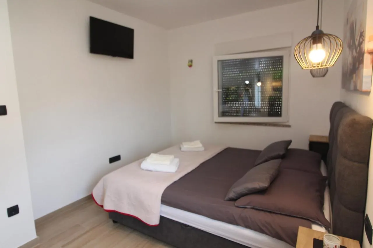 Emilija Apartman